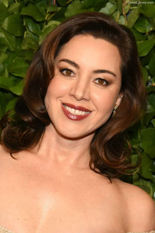 Aubrey Plaza photo 20 of 421