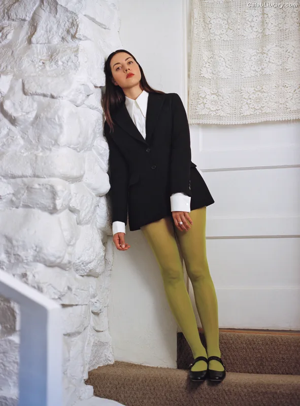 Aubrey Plaza photo 12 of 421