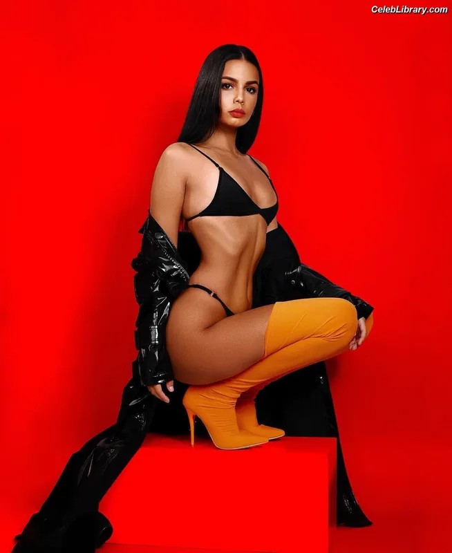 Audri Nix photo 2 of 32