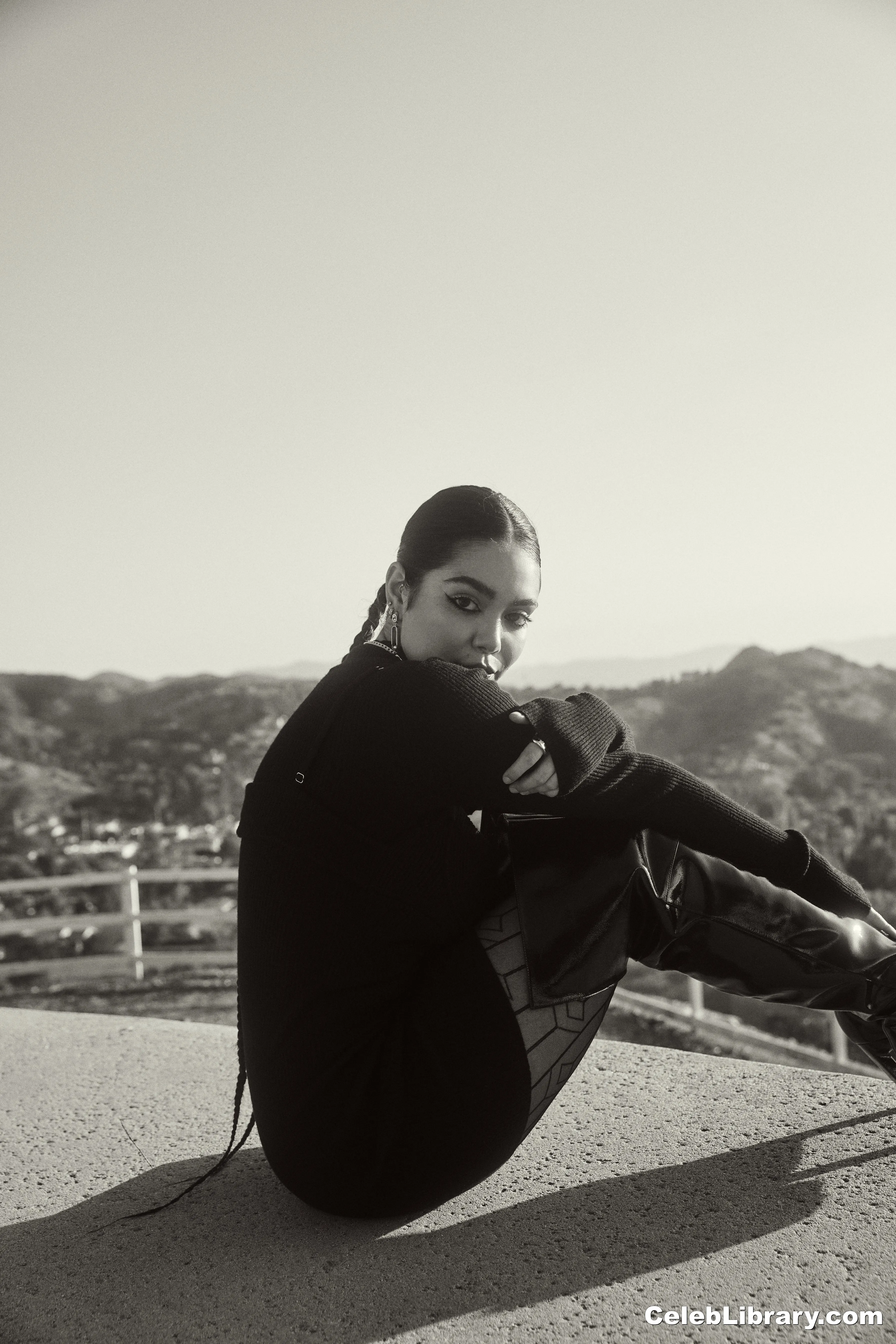 Auli'i Cravalho photo 9 of 422