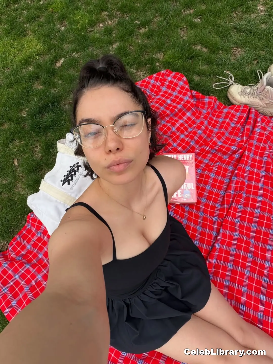 Auli'i Cravalho photo 22 of 422
