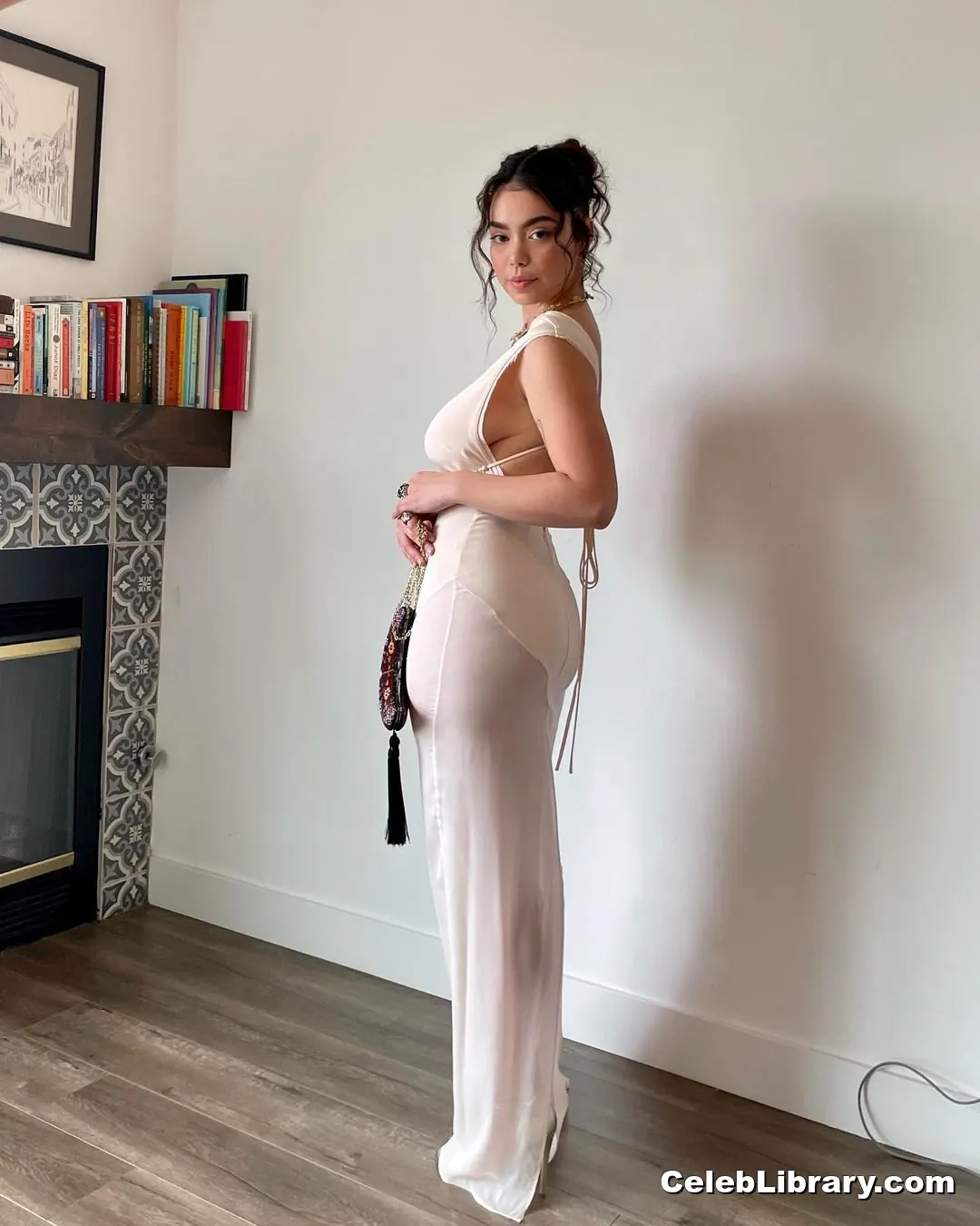 Auli'i Cravalho photo 18 of 422