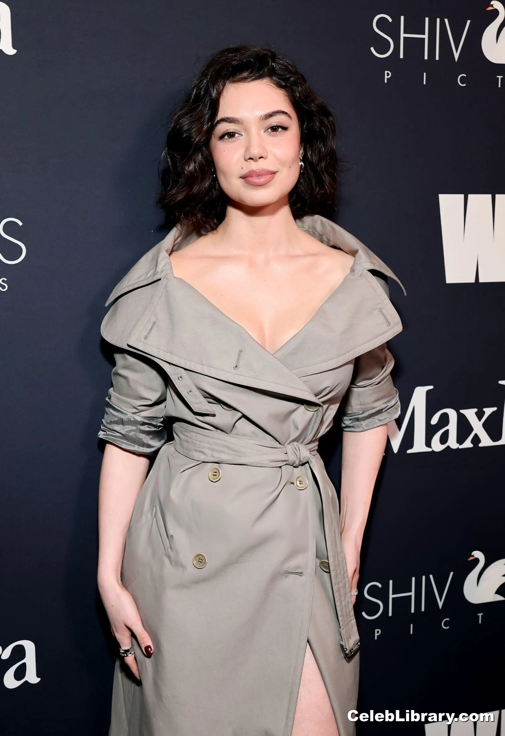Auli'i Cravalho photo 2 of 422