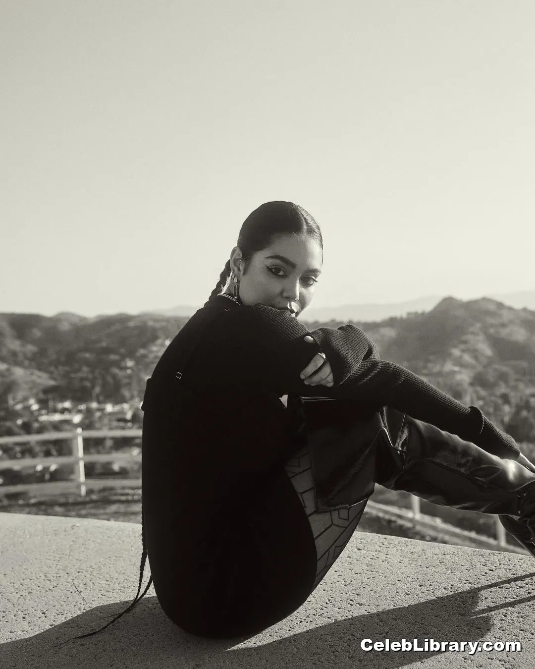 Auli'i Cravalho photo 7 of 422