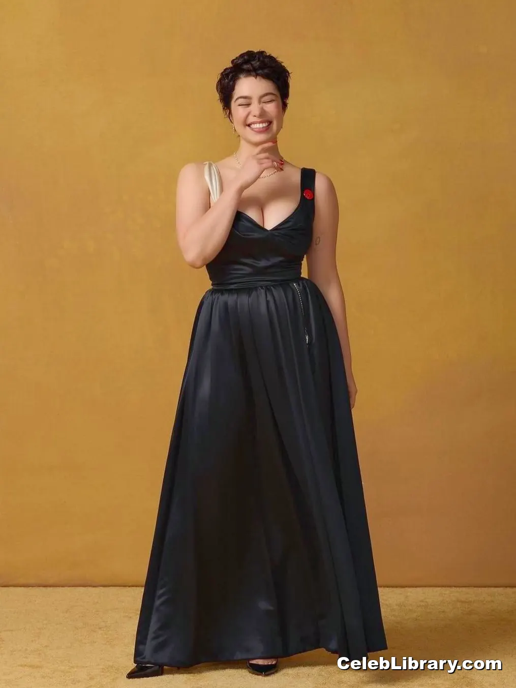 Auli'i Cravalho photo 2 of 422