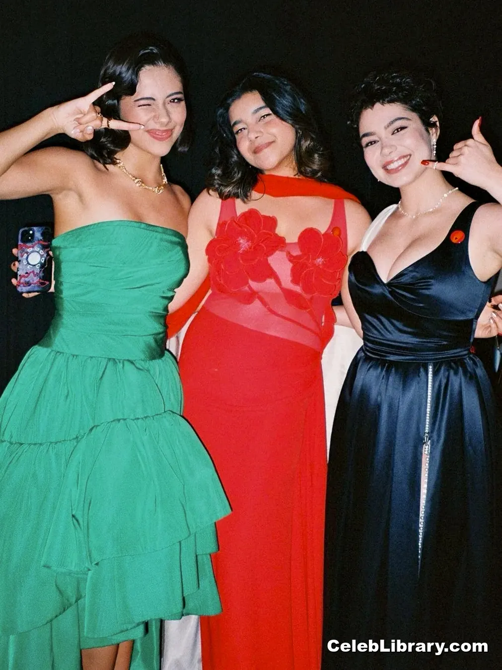 Auli'i Cravalho photo 3 of 422