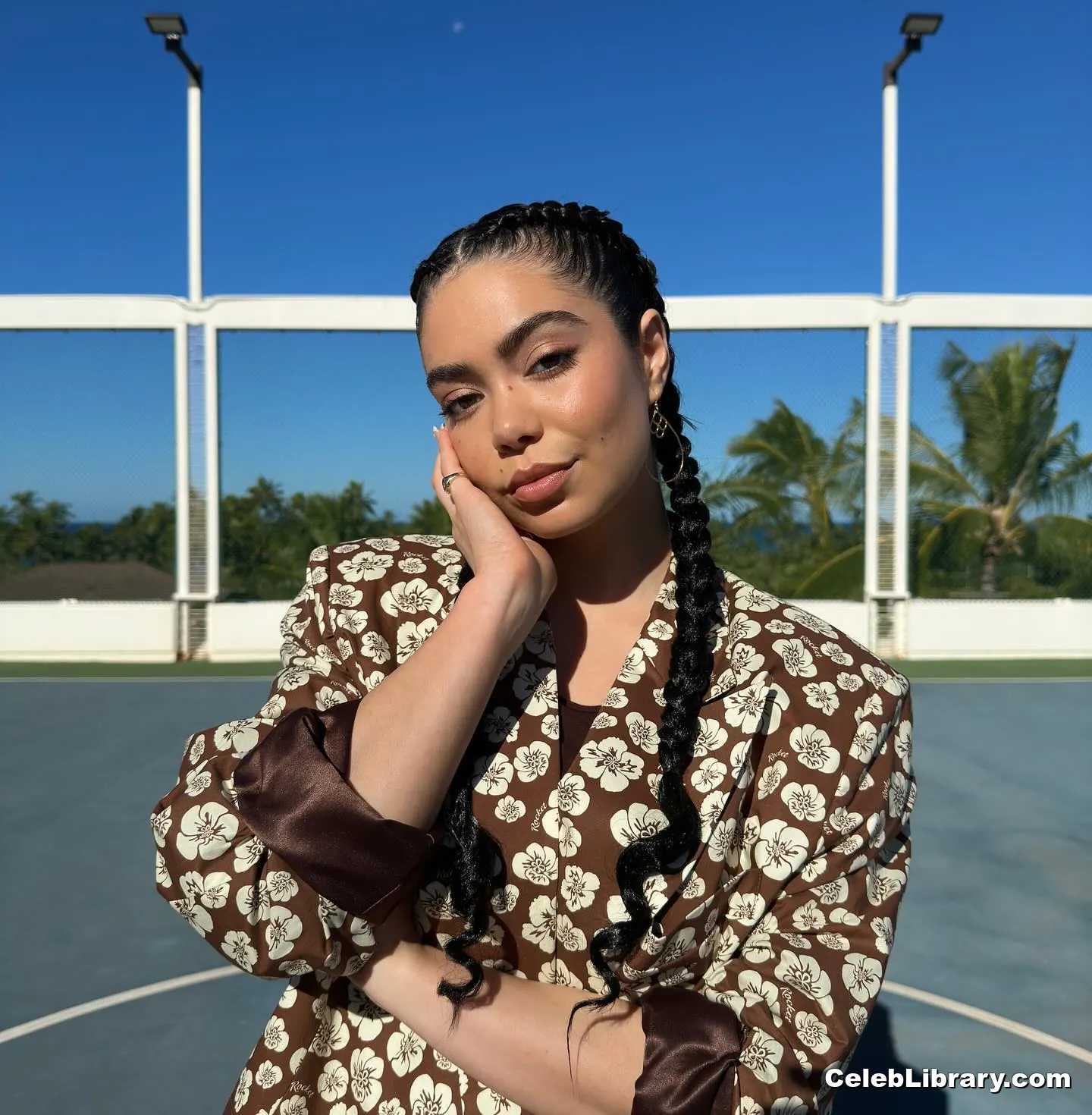 Auli'i Cravalho photo 2 of 422