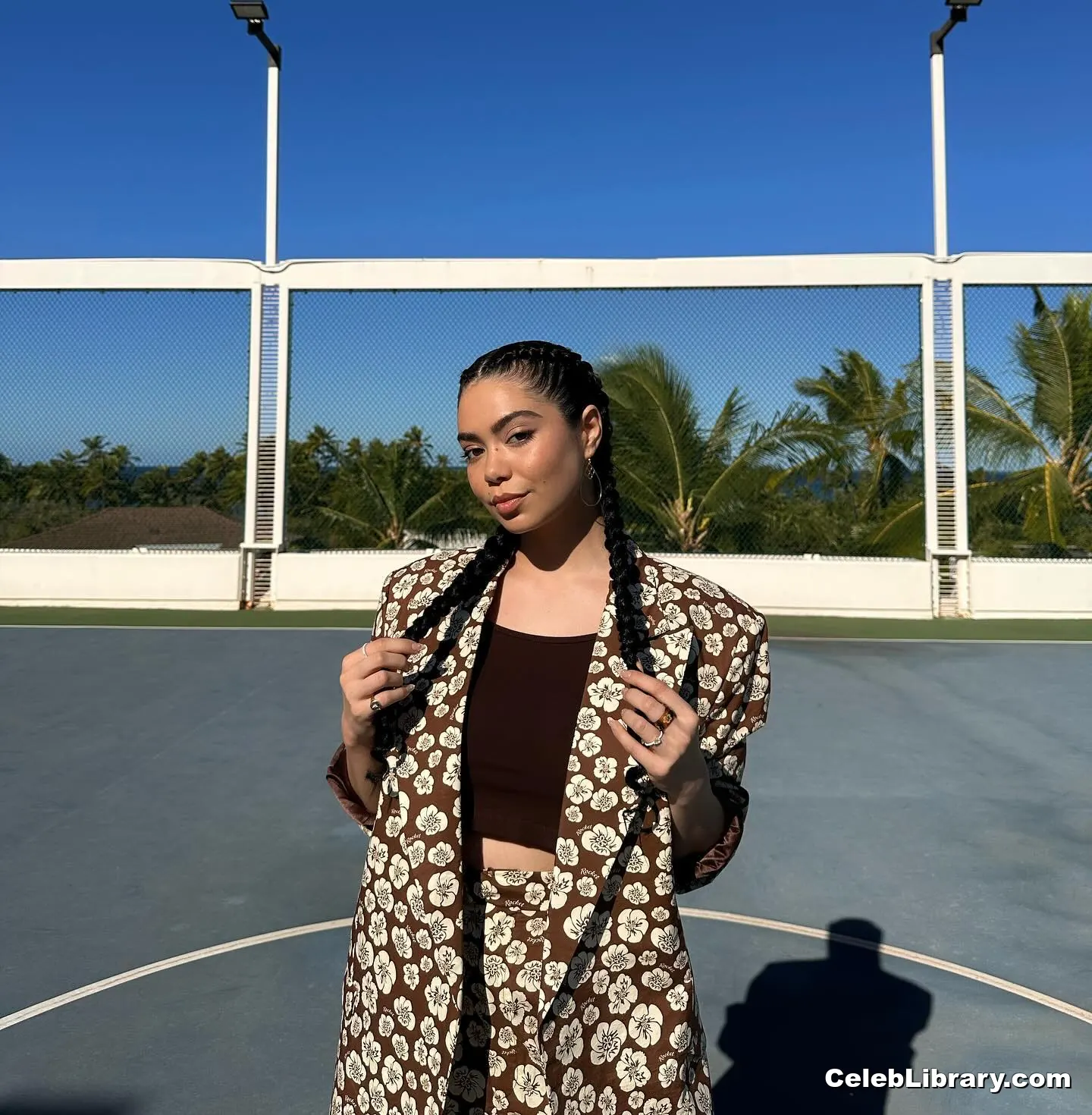 Auli'i Cravalho photo 3 of 422