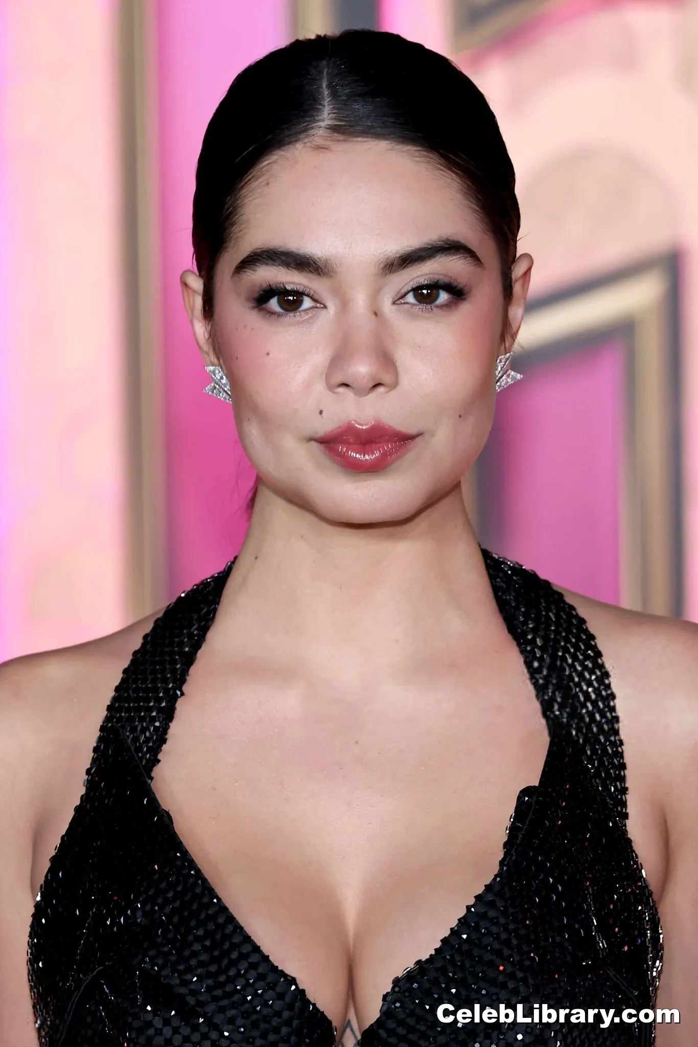 Auli'i Cravalho photo 5 of 422
