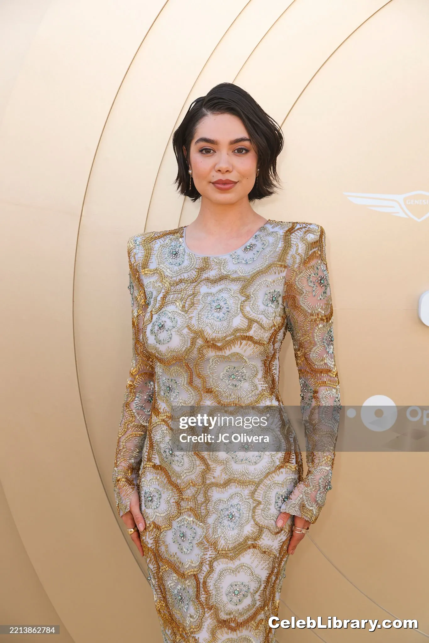 Auli'i Cravalho photo 1 of 422