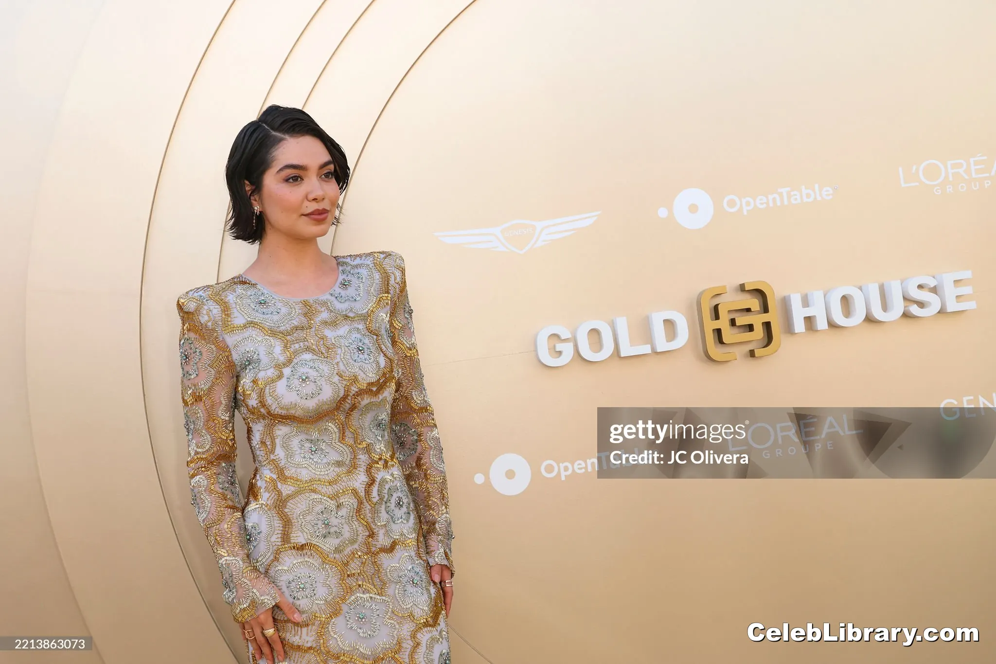 Auli'i Cravalho photo 3 of 422