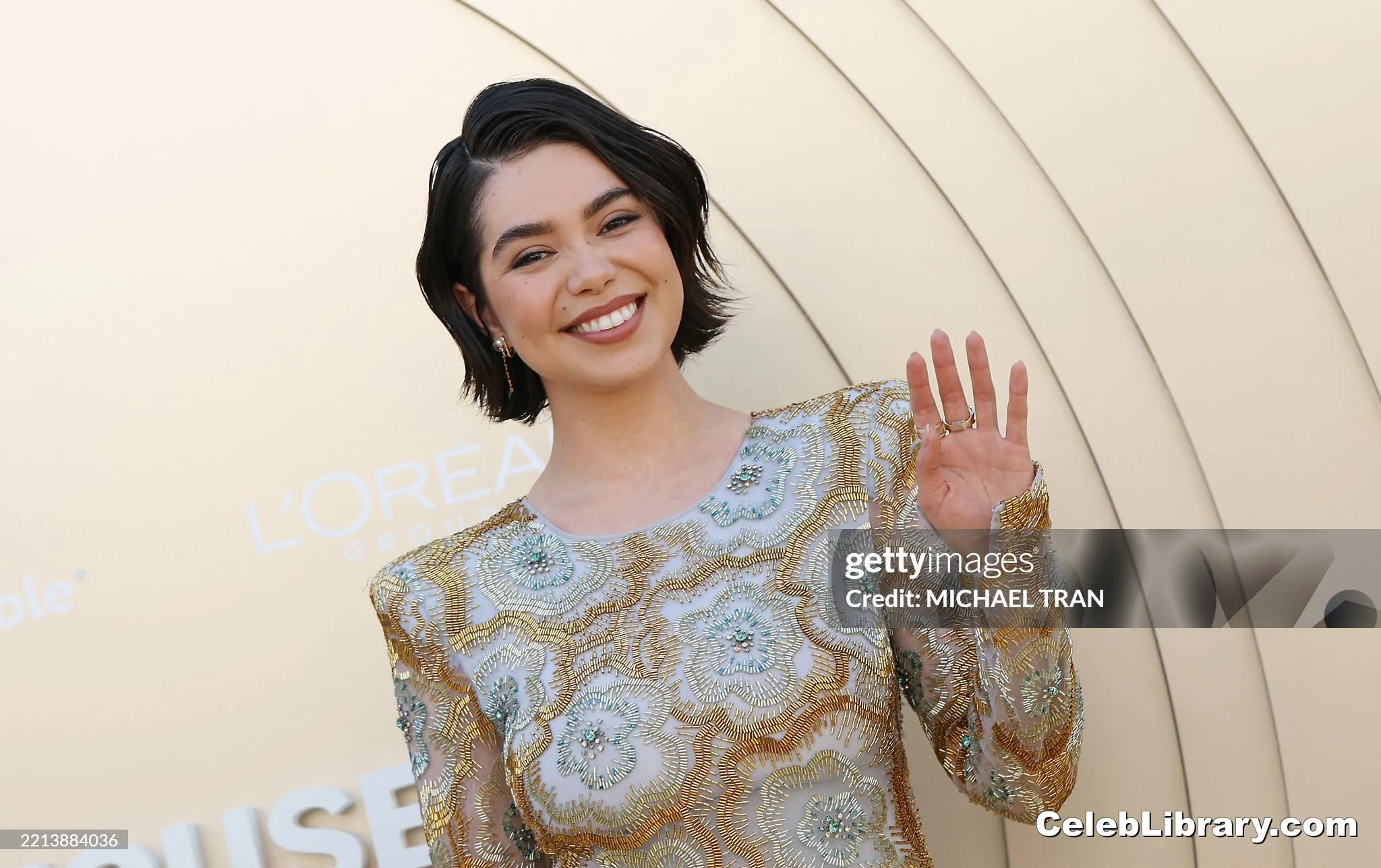 Auli'i Cravalho photo 6 of 422