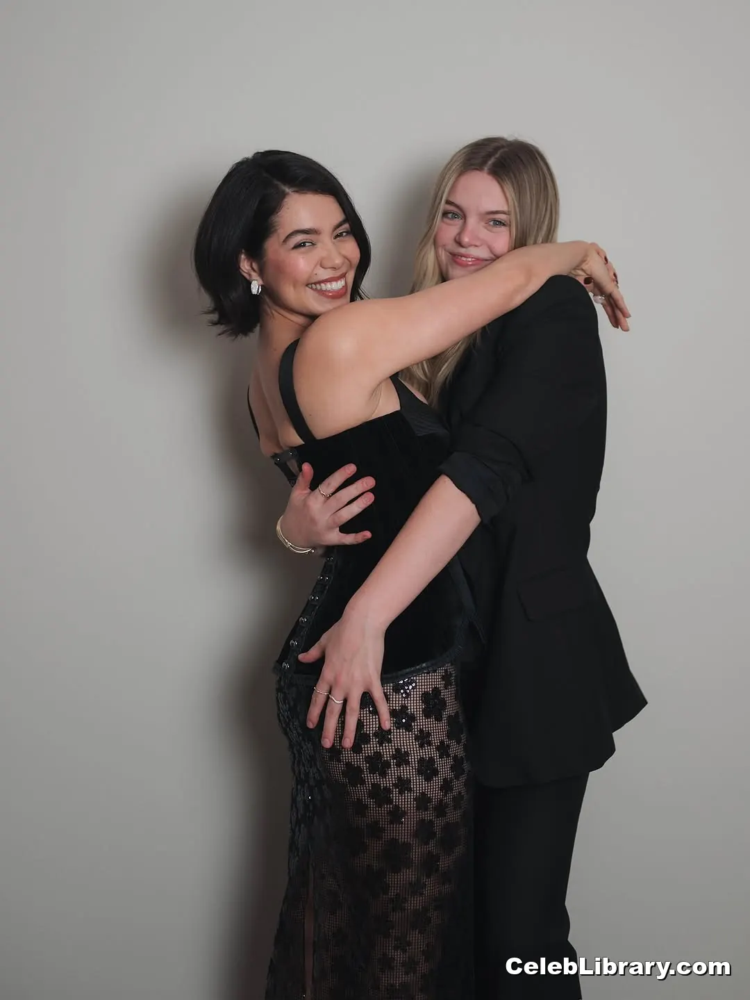 Auli'i Cravalho photo 3 of 422