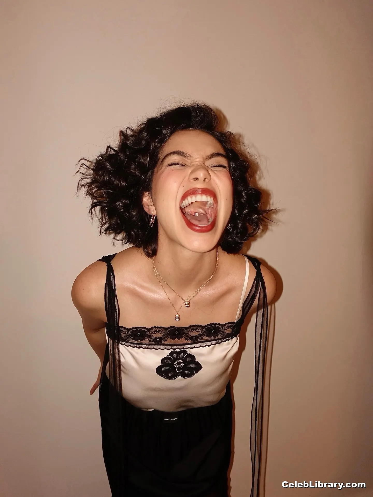 Auli'i Cravalho photo 22 of 422