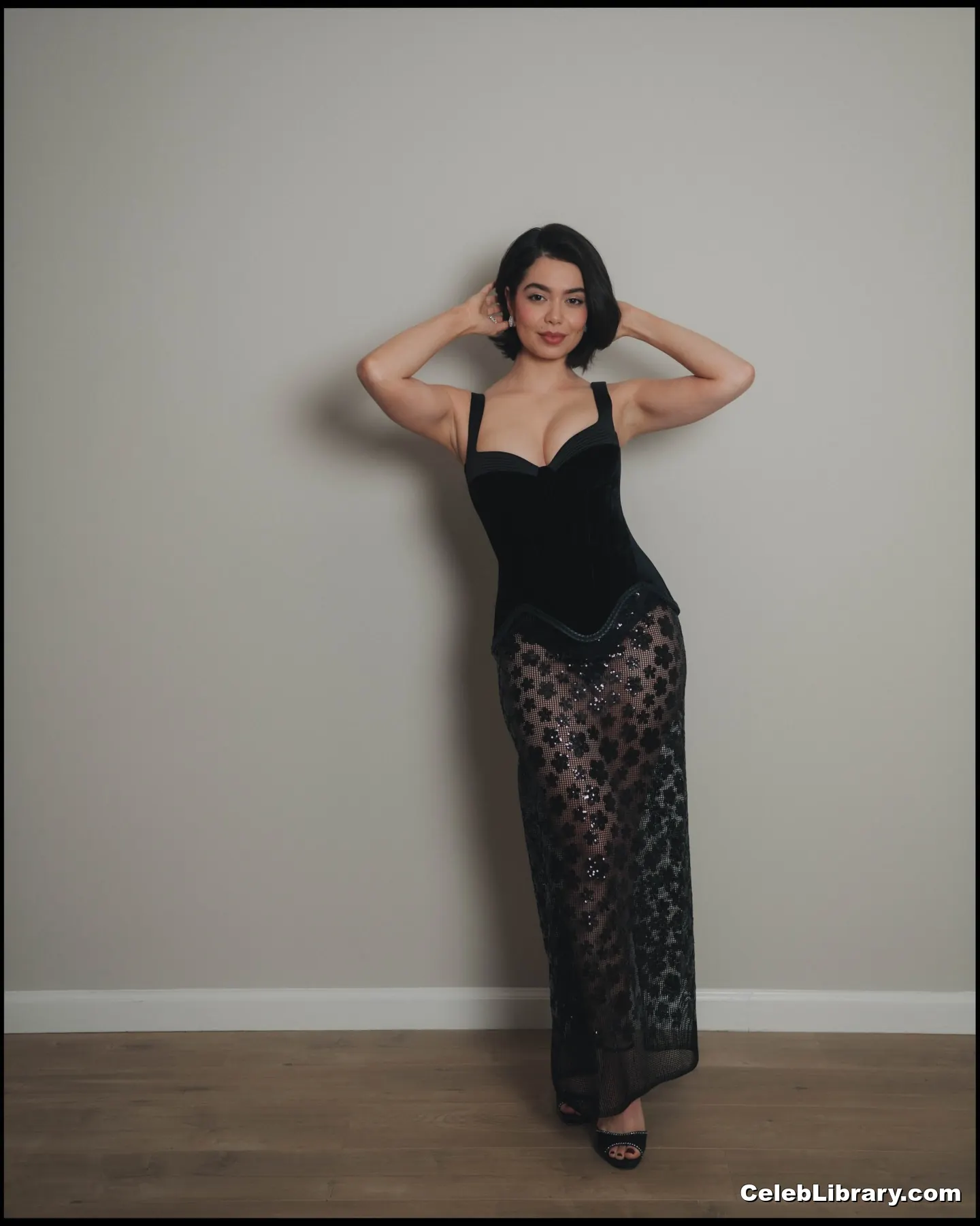 Auli'i Cravalho photo 9 of 422