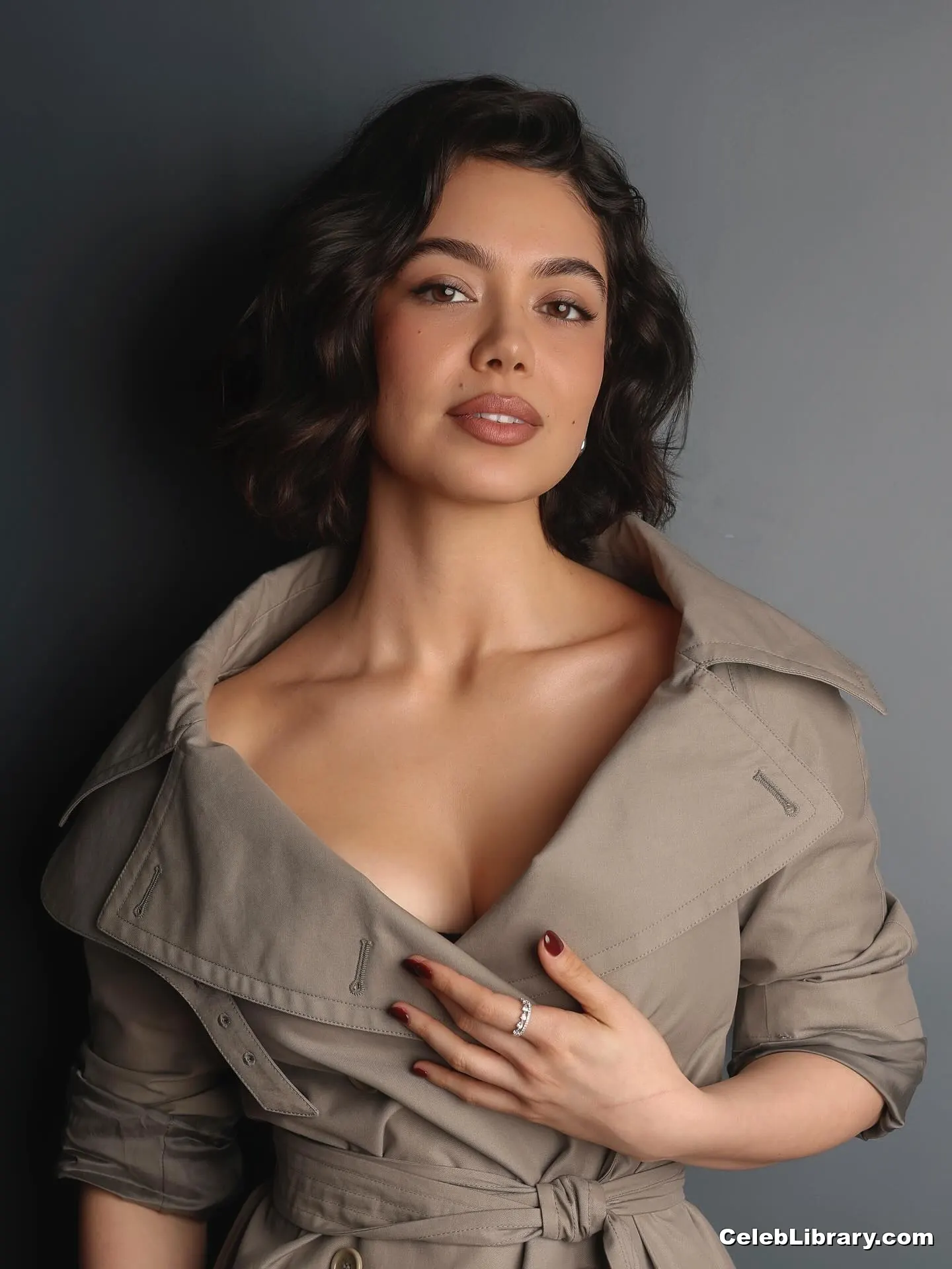 Auli'i Cravalho photo 13 of 422