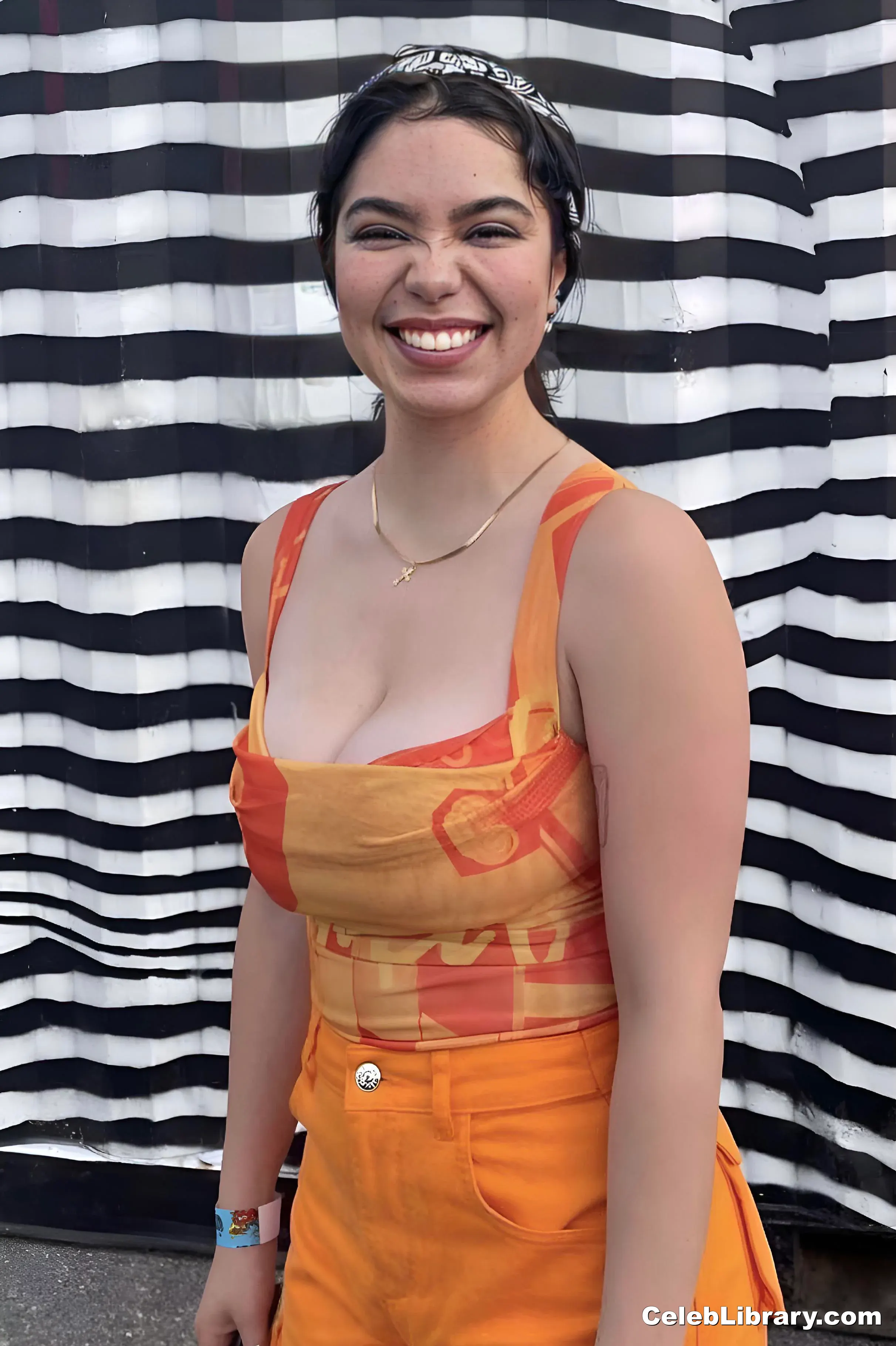 Auli'i Cravalho photo 6 of 422