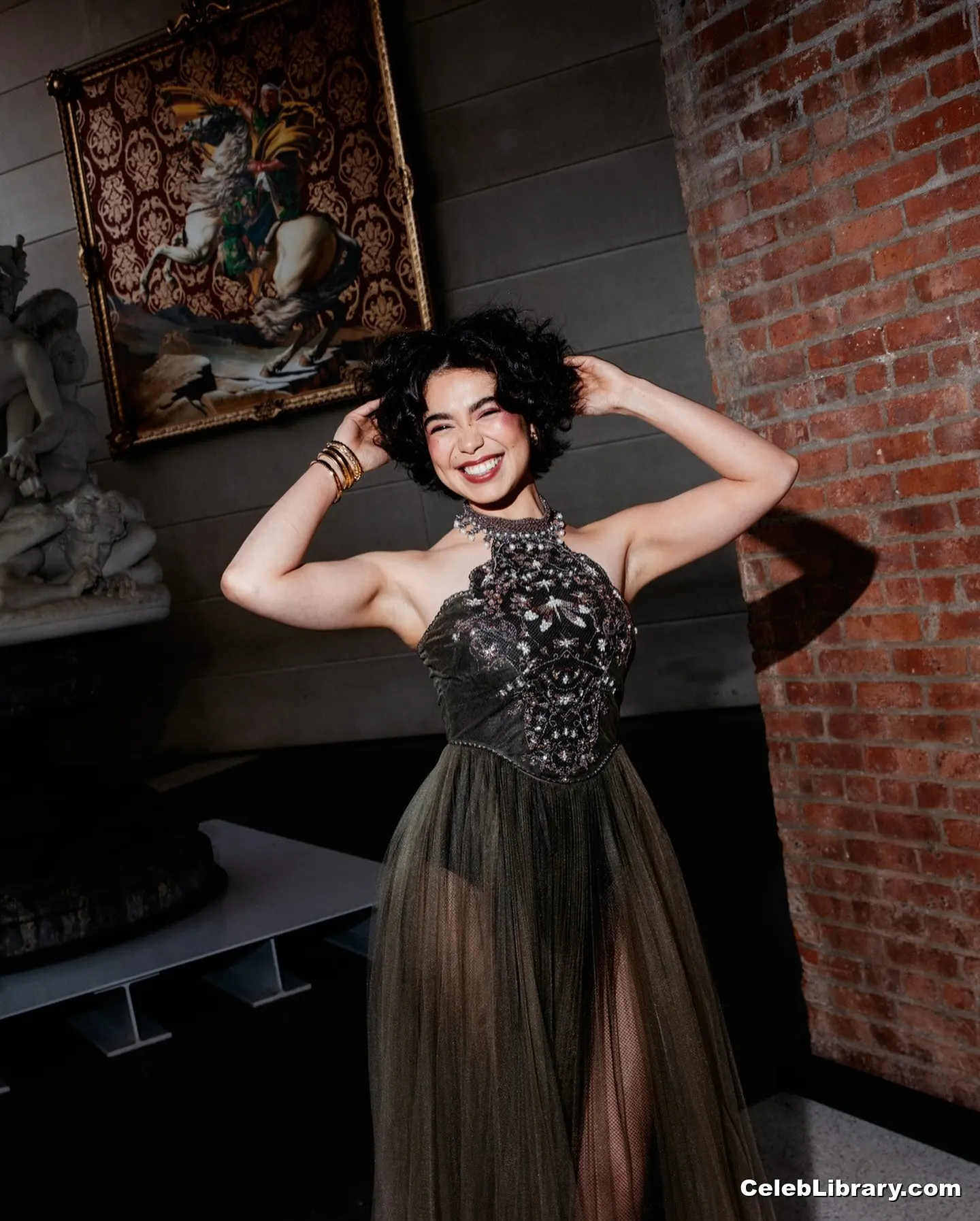 Auli'i Cravalho photo 7 of 422