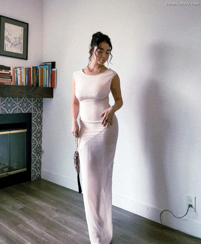 Auli'i Cravalho photo 4 of 423