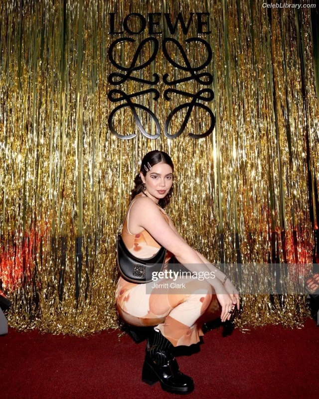 Auli'i Cravalho photo 4 of 423