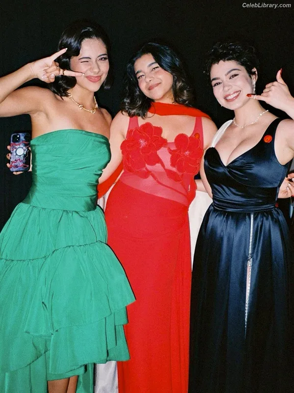 Auli'i Cravalho photo 3 of 423