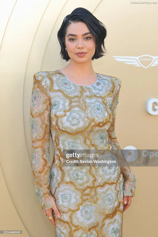 Auli'i Cravalho photo 13 of 423