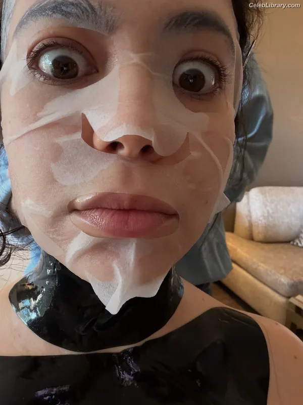 Auli'i Cravalho photo 2 of 423
