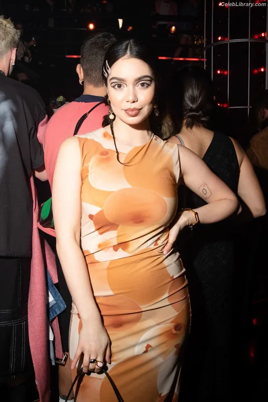 Auli'i Cravalho photo 5 of 423
