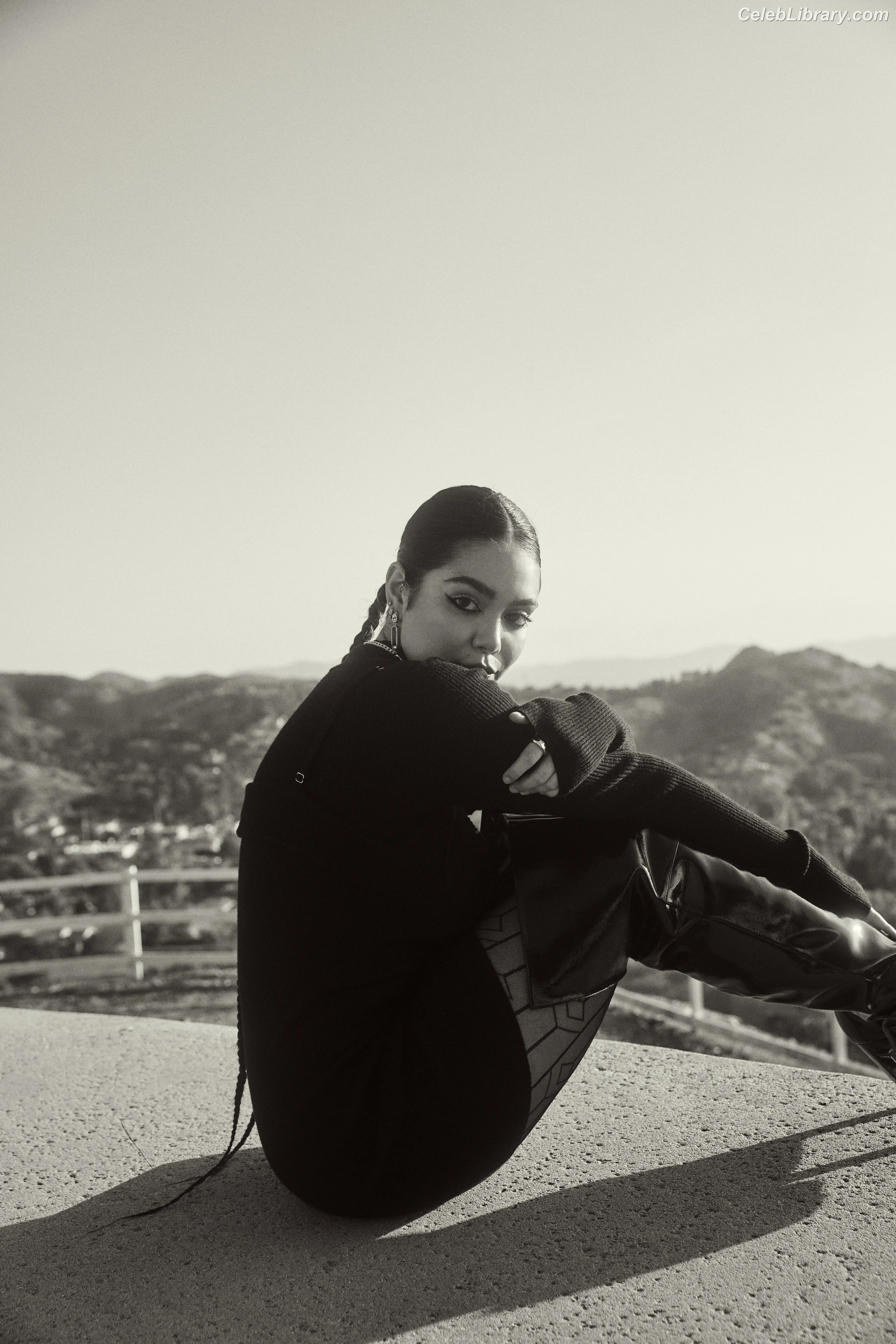 Auli'i Cravalho photo 9 of 422