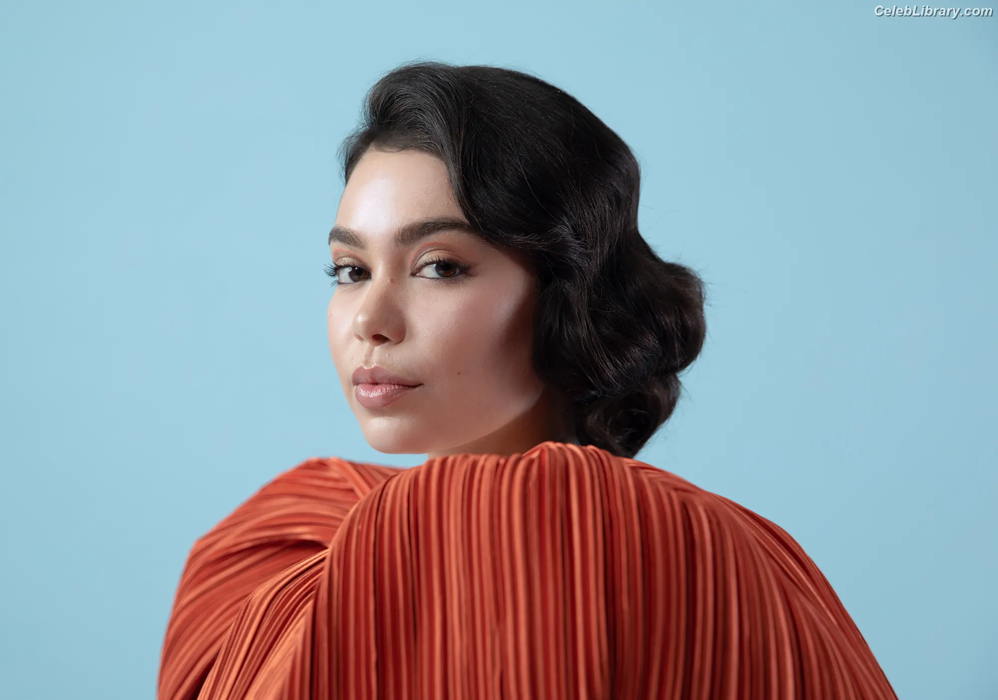 Auli'i Cravalho photo 14 of 422