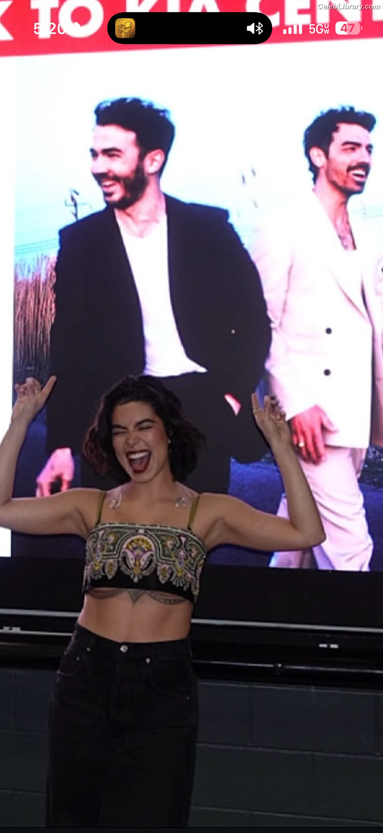 Auli'i Cravalho photo 8 of 422