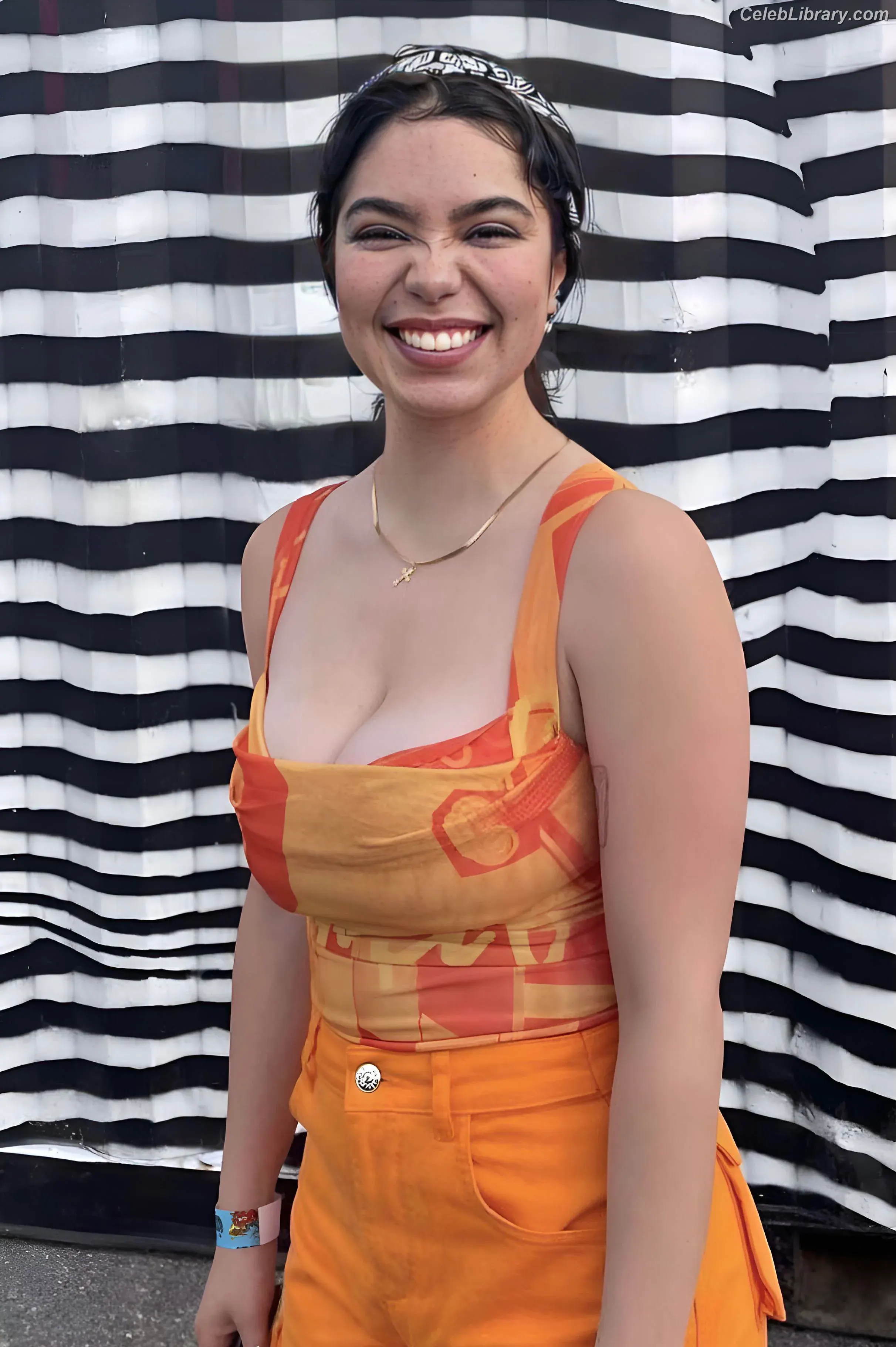 Auli'i Cravalho photo 6 of 422