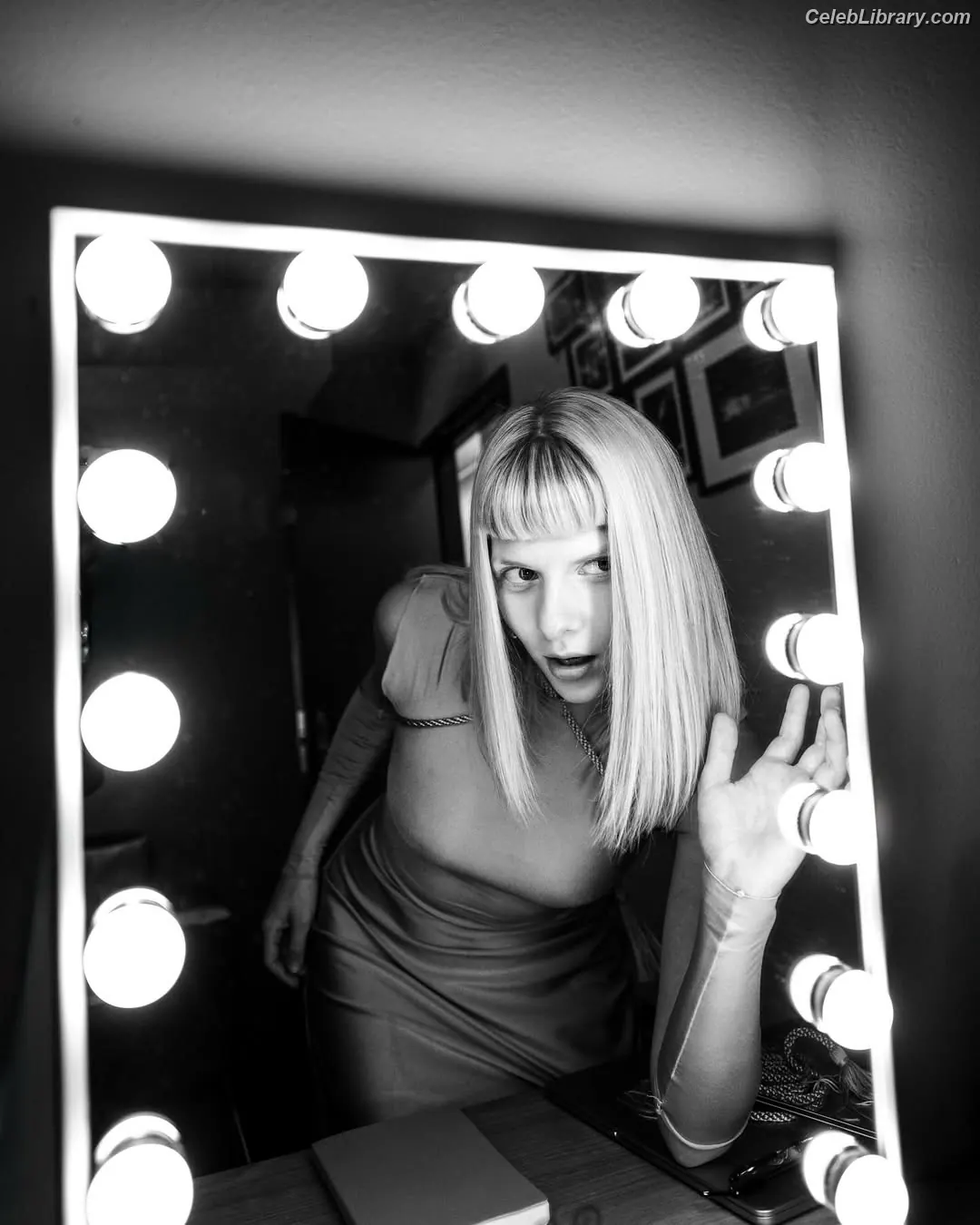 Aurora Aksnes photo 10 of 763