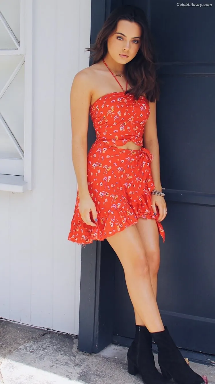 Ava Allan photo 1 of 188