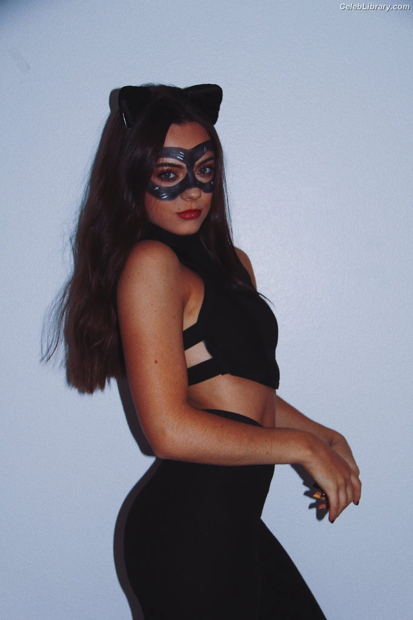 Ava Allan photo 1 of 188