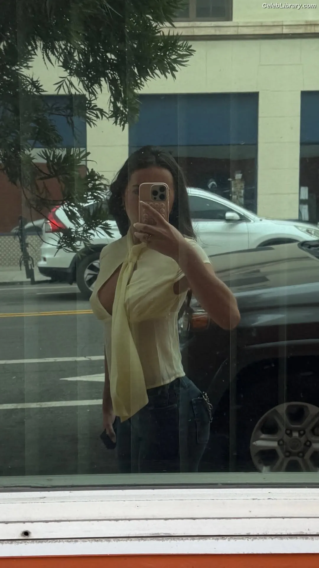 Ava Allan photo 6 of 188