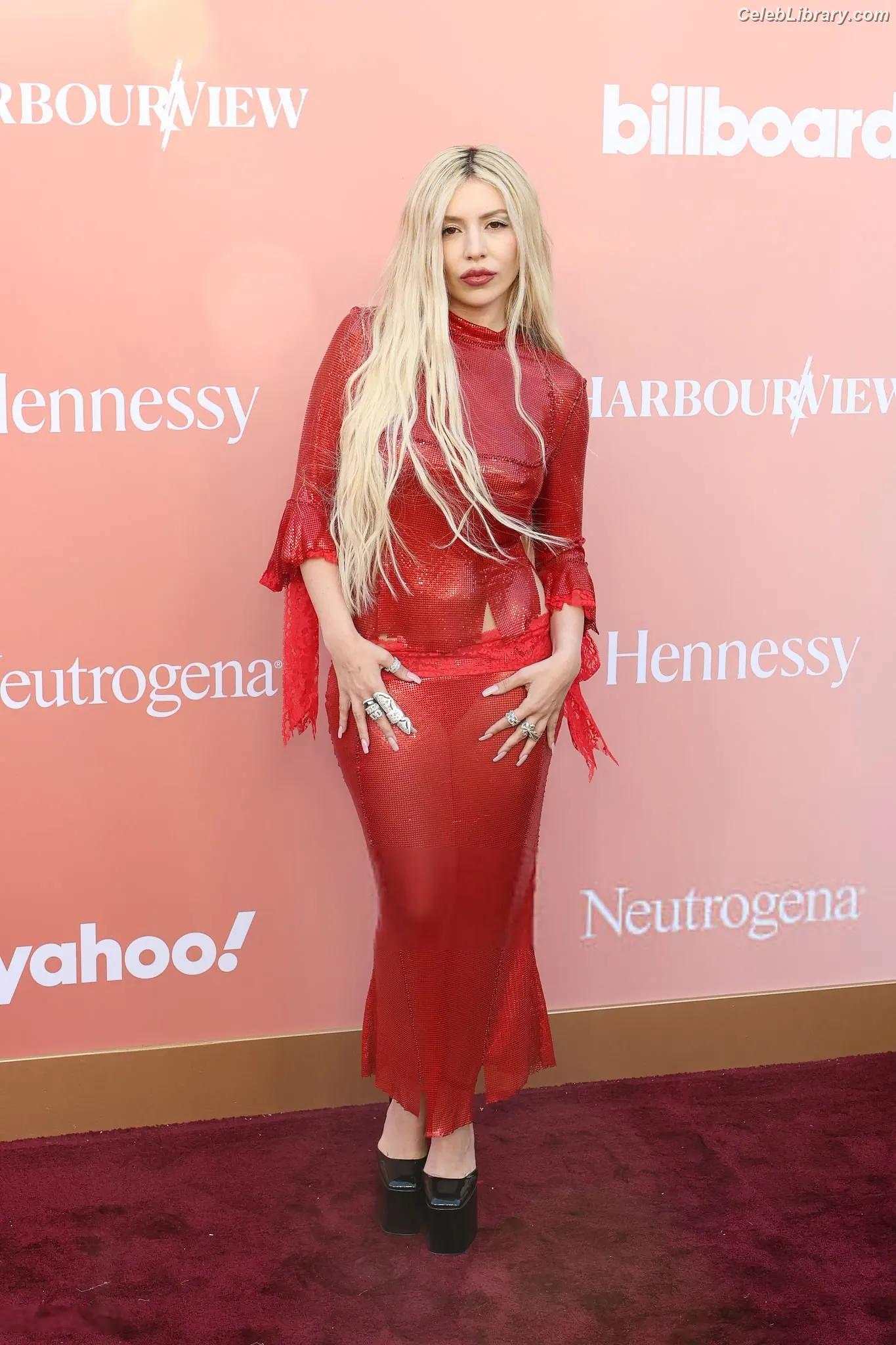 Ava Max photo 6 of 2135