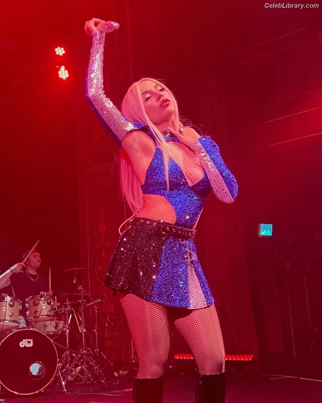 Ava Max photo 9 of 2135