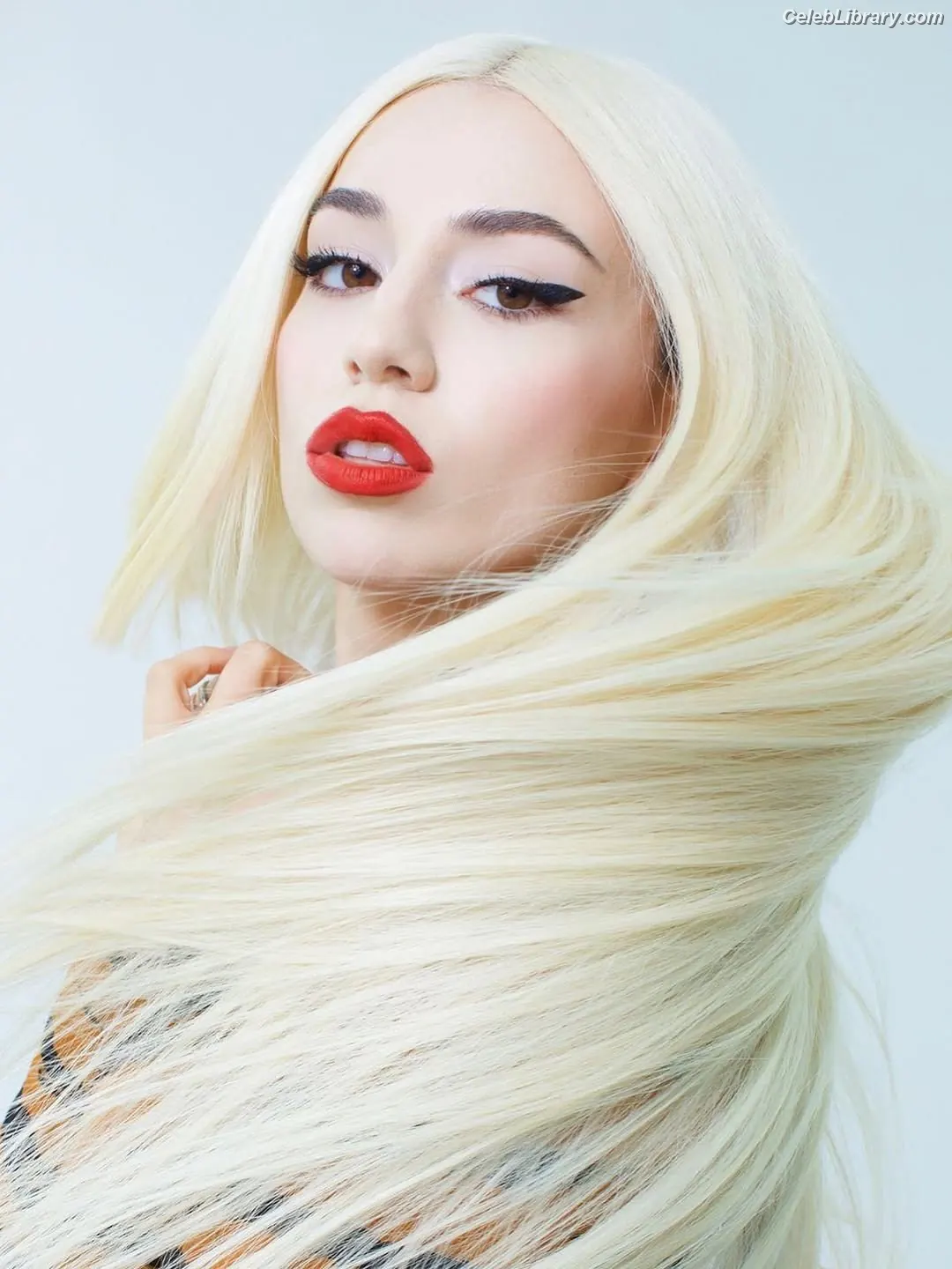 Ava Max photo 14 of 2135