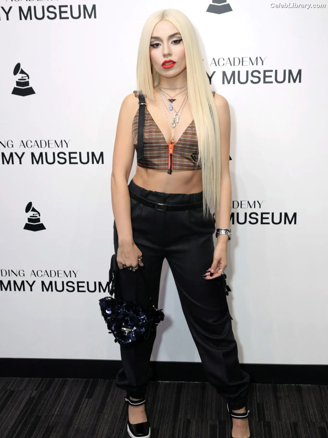Ava Max photo 10 of 2135
