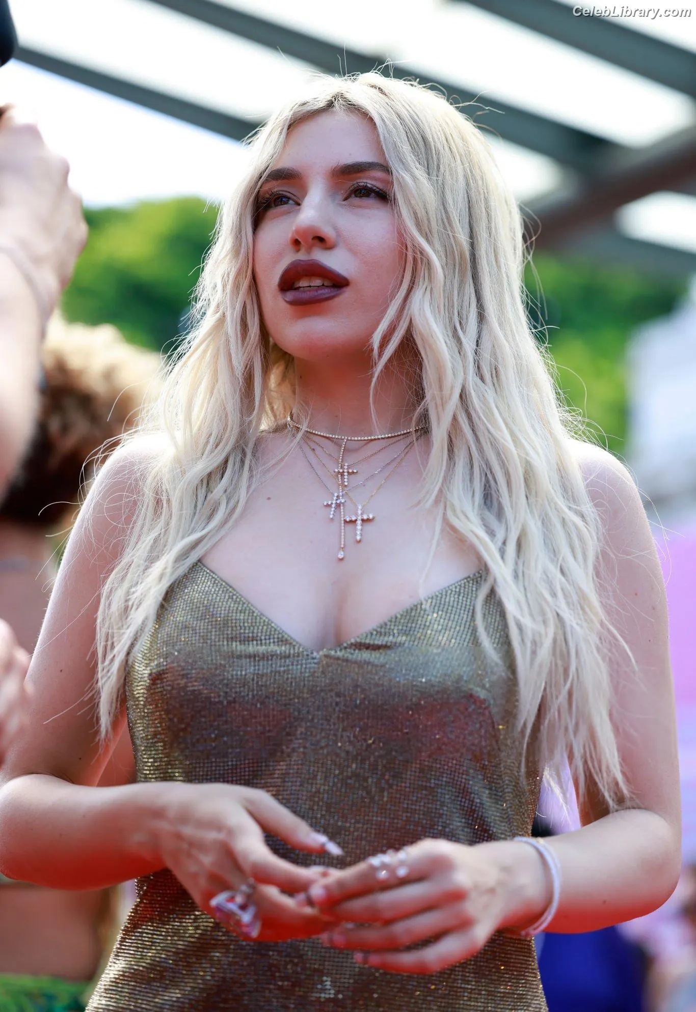 Ava Max photo 2 of 2135
