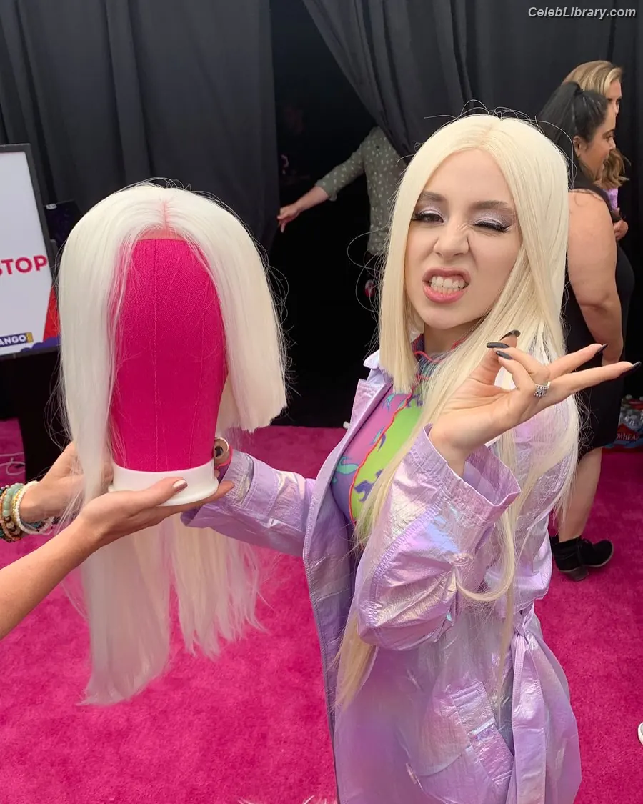 Ava Max photo 22 of 2135