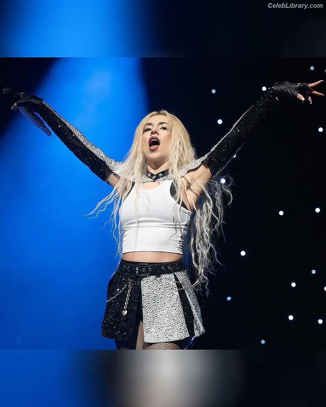 Ava Max photo 21 of 2135