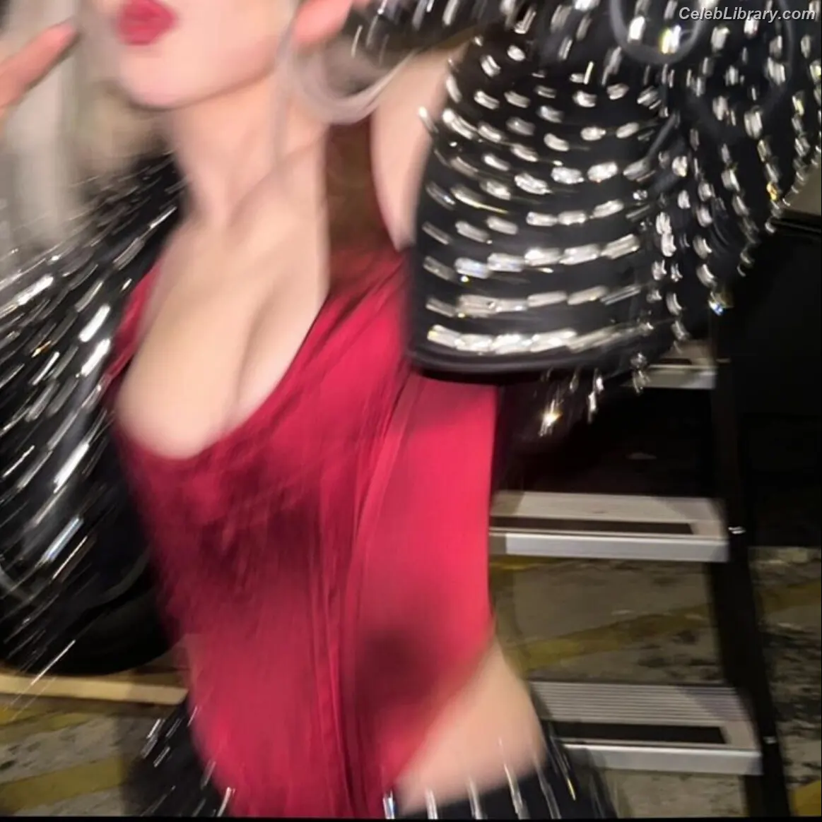 Ava Max photo 22 of 2135
