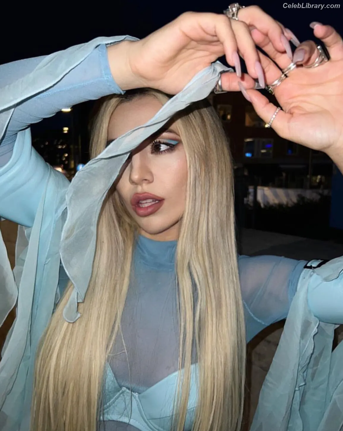 Ava Max photo 22 of 2135