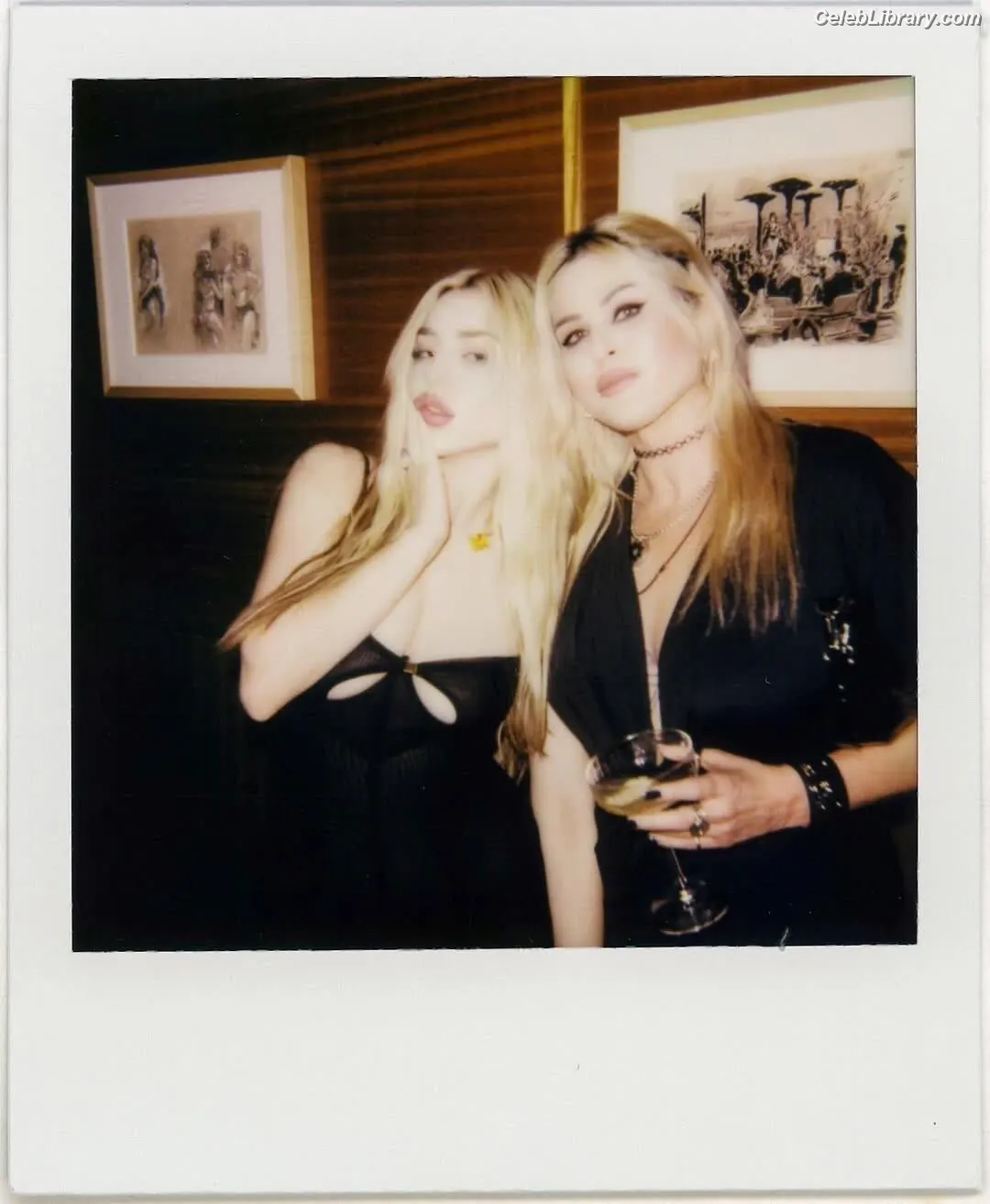 Ava Max photo 2 of 2135