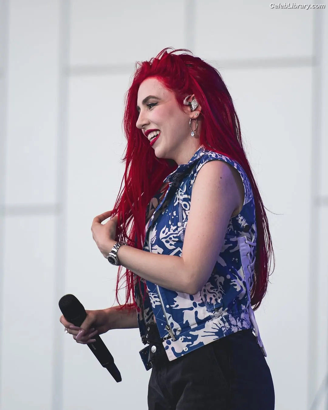 Ava Max photo 9 of 2135