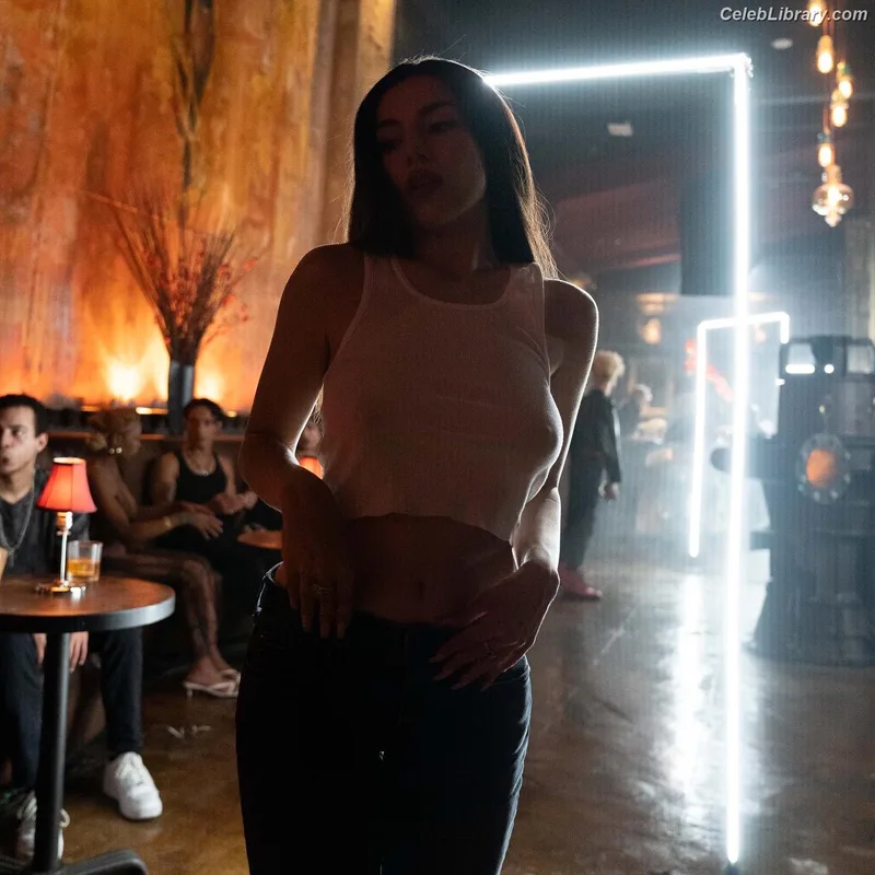 Ava Max photo 21 of 2136