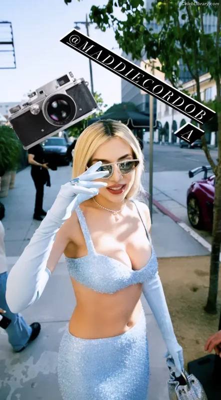 Ava Max photo 12 of 2136