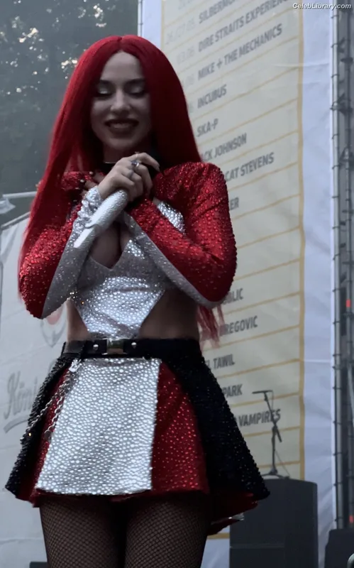 Ava Max photo 18 of 2136